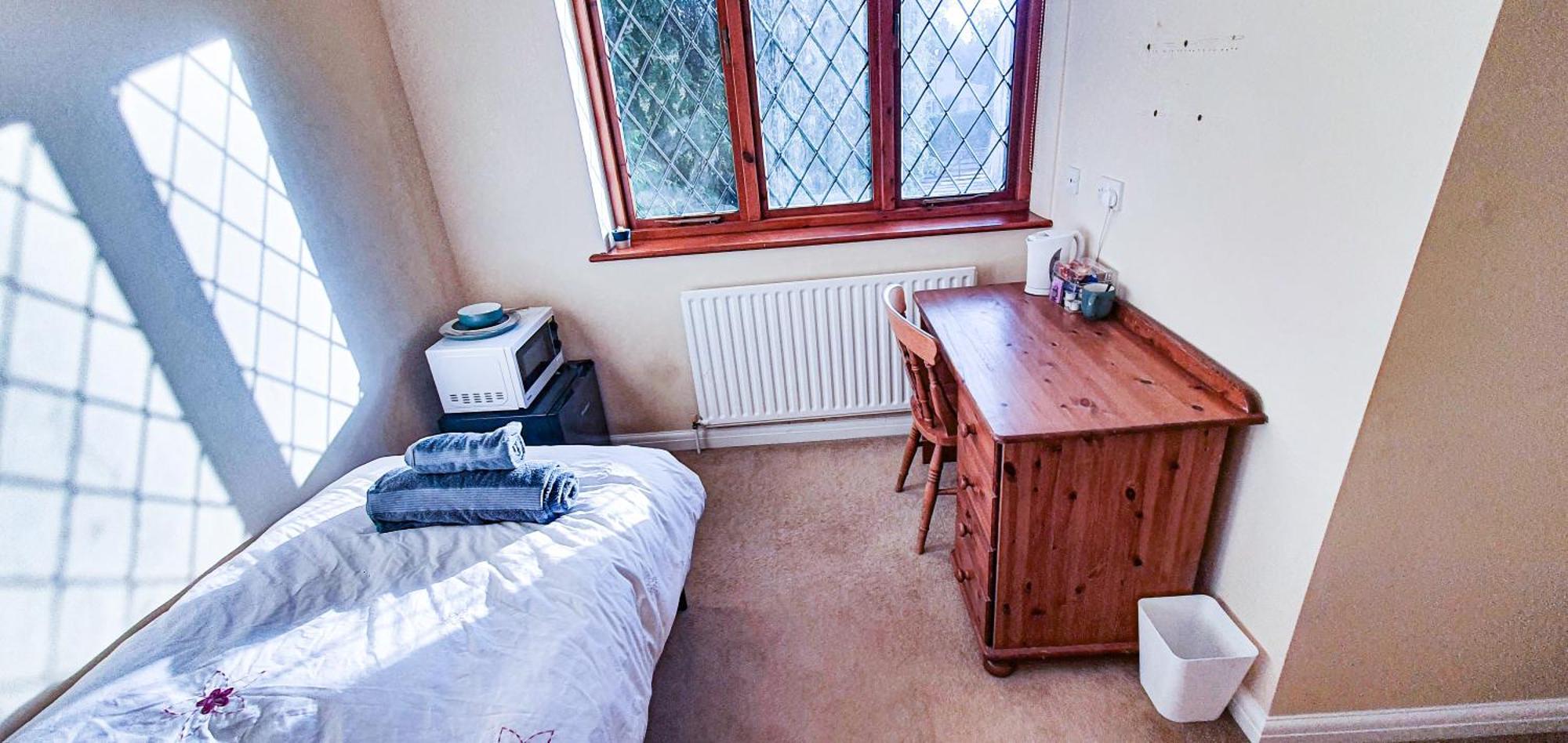 Old Slade Cottage - Train To London 30Mins, Heathrow 15Mins Away,Free Parking - En-Suit Rooms West Drayton (Middlesex) Quarto foto